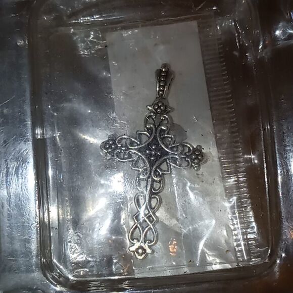 1 gold bracelet with cross charm - Picture 3 of 3